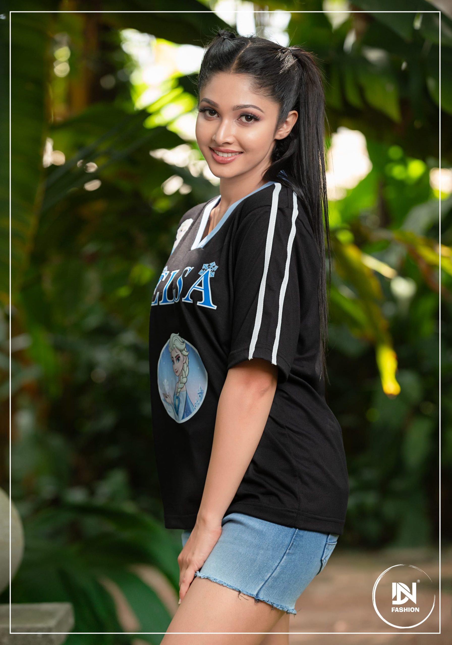 Elsa T - Image 6