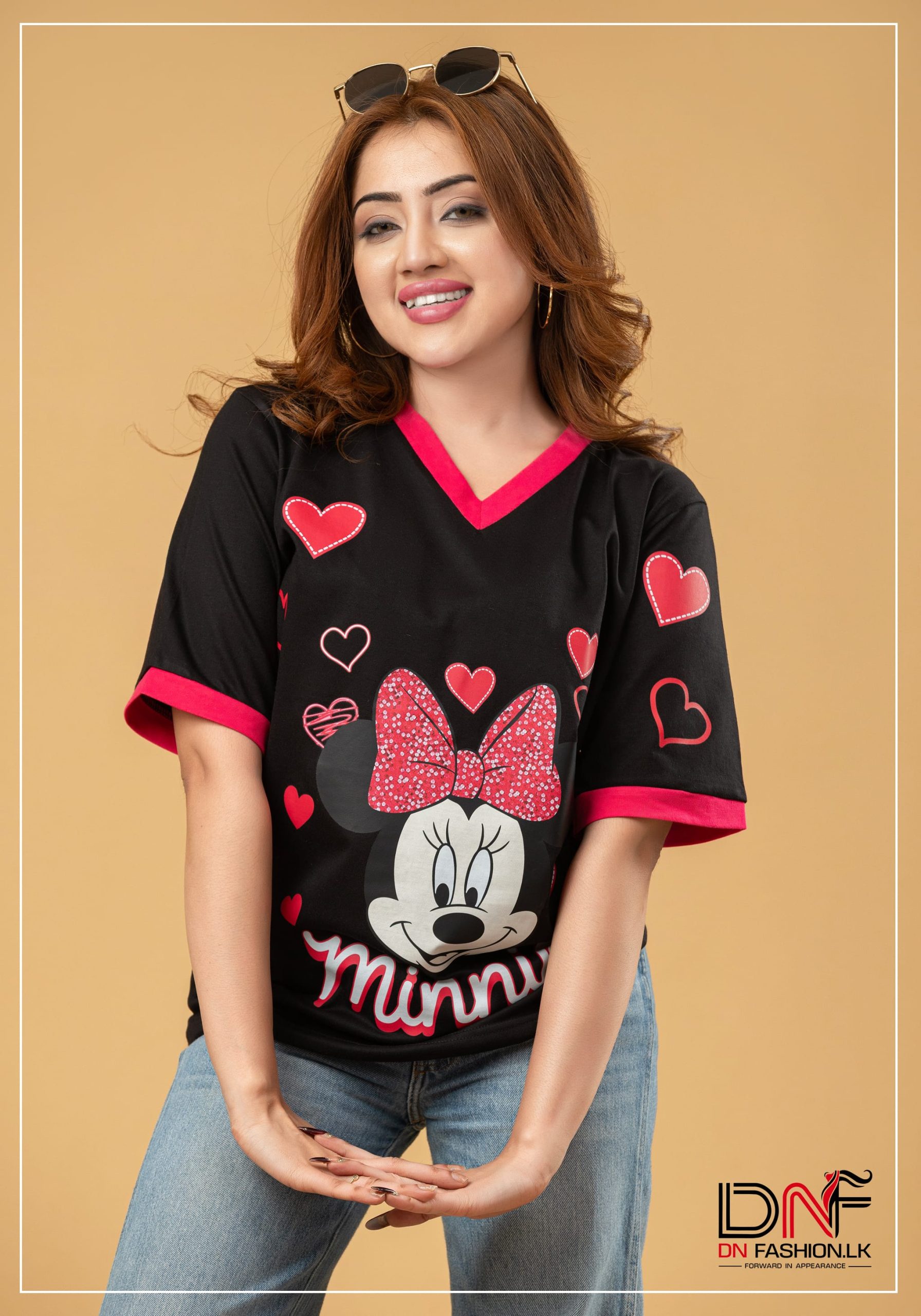 Minnie Hearts T - Image 2